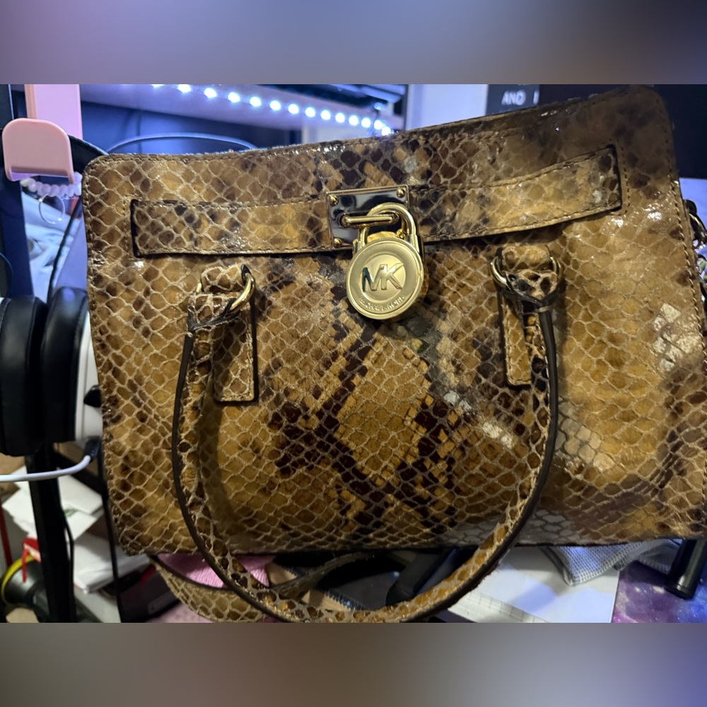 MK Purse